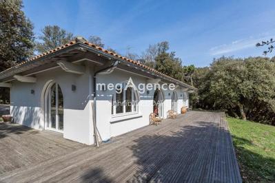 Demeure - 120 m² - 5 pièces