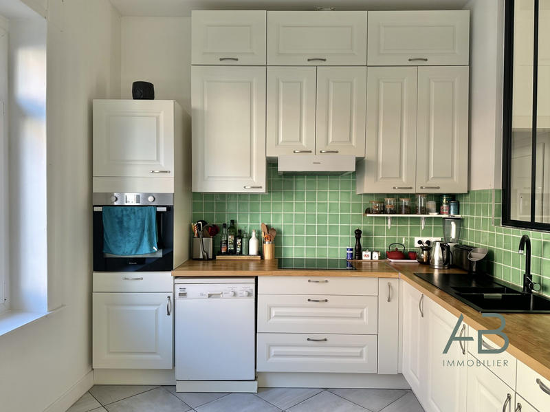 Appartement - 85 m² - 4 pièces