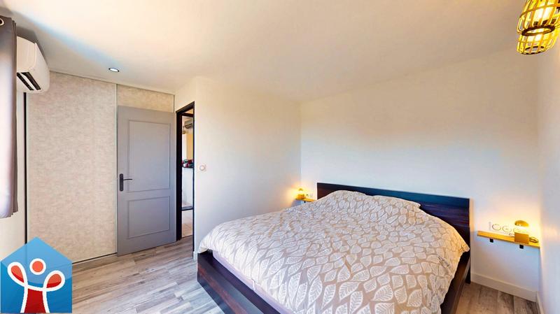 Maison - 92 m² - 4 pièces