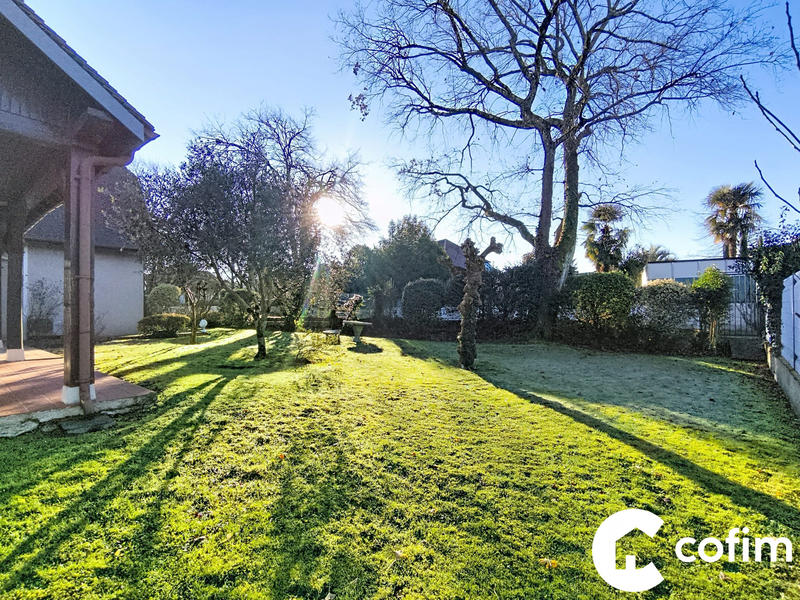 Maison - 209 m² - 8 pièces