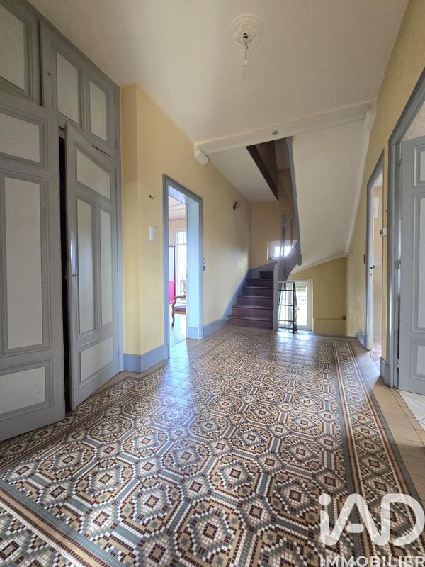 Maison - 200 m² - 8 pièces