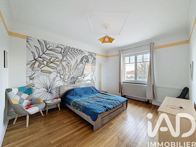 Maison - 244 m² - 11 pièces