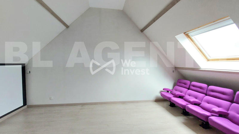 Maison - 177 m² - 9 pièces