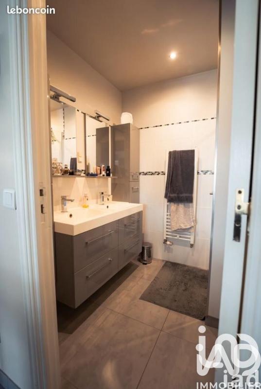 Maison - 180 m² - 7 pièces