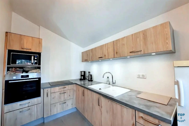 Maison - 208 m² - 5 pièces