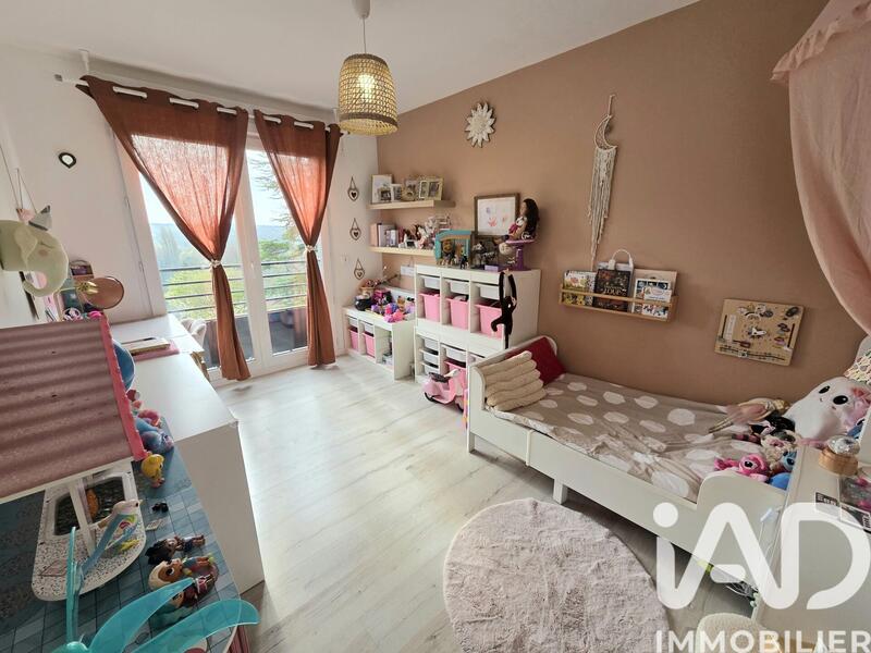 Maison - 101 m² - 5 pièces