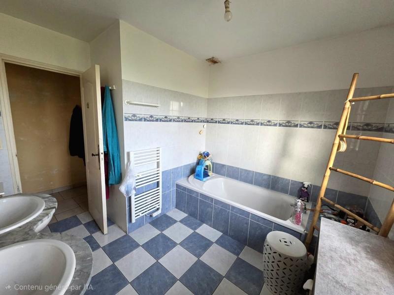 Maison - 111 m² - 4 pièces