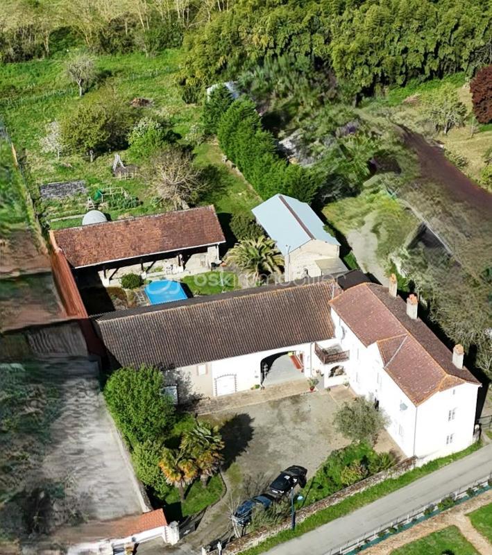 Longère - 193 m² - 5 pièces