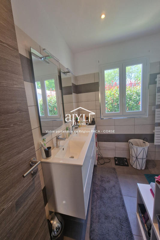 Maison - 74 m² - 3 pièces