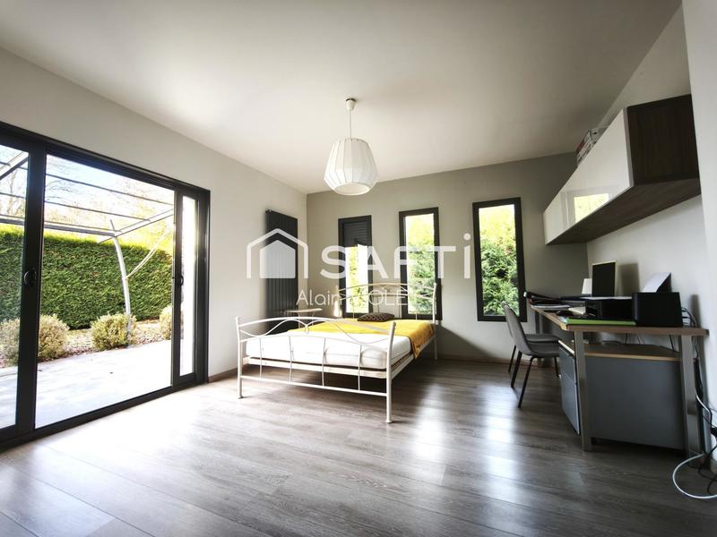 Maison - 190 m² - 6 pièces