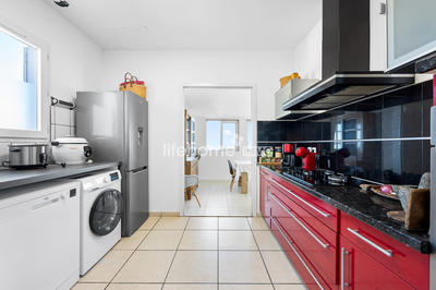 Maison - 98 m² - 5 pièces