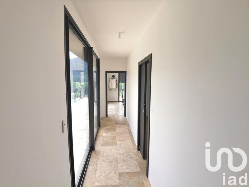 Maison - 212 m² - 6 pièces