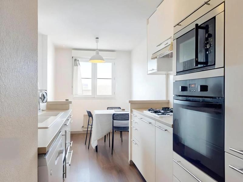 Appartement - 105 m² - 6 pièces