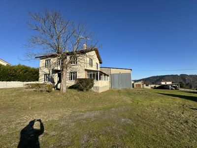 Maison - 139 m² - 6 pièces