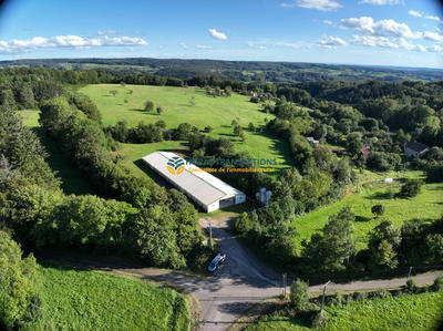 Ferme - 960 m² - 1 pièce