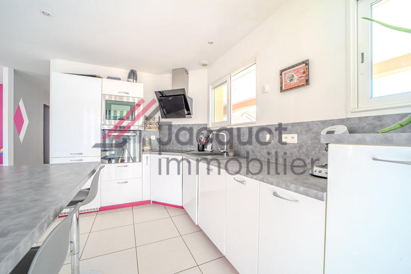 Maison - 109 m² - 4 pièces