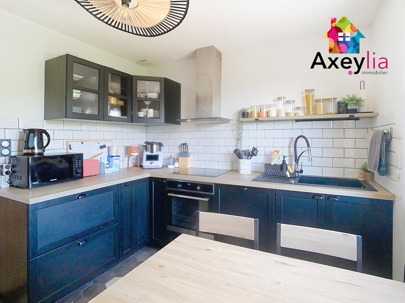 Maison - 111 m² - 6 pièces