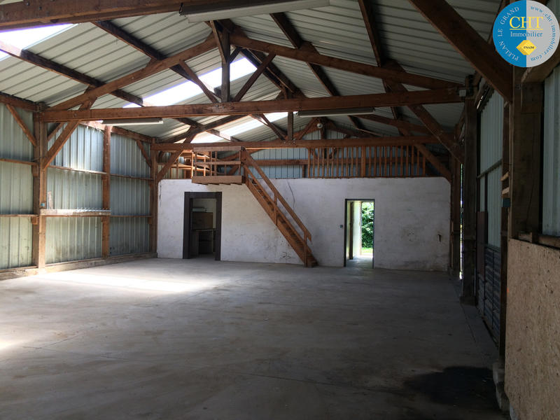 Entrepôt - 200 m² - 2 pièces