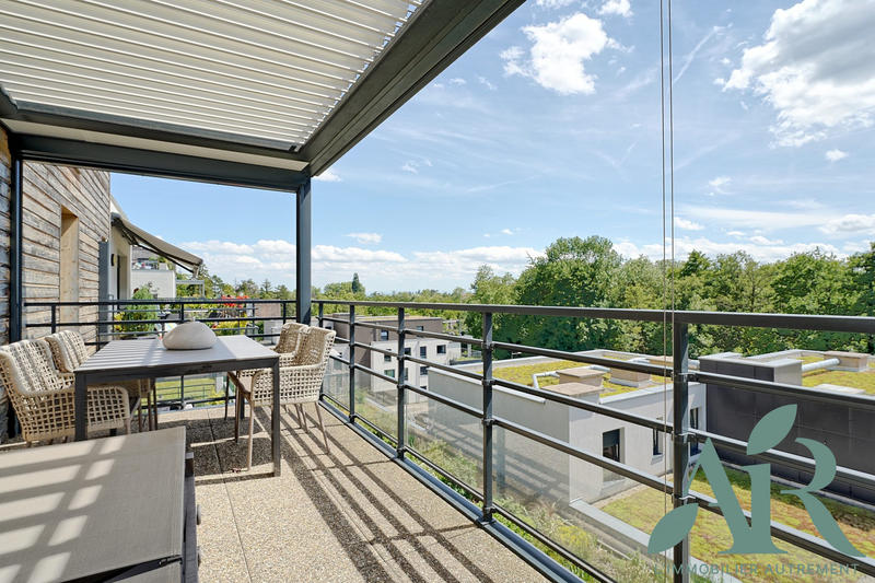 Appartement - 95 m² - 4 pièces