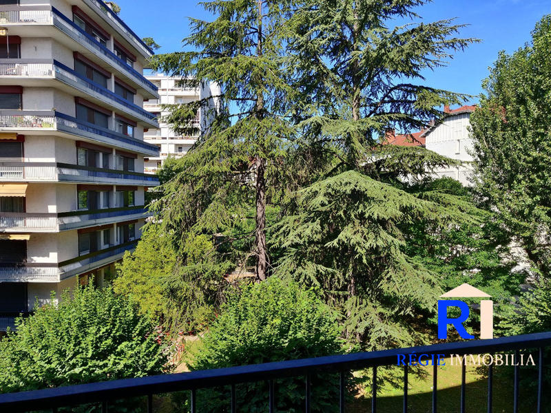 Appartement - 79 m² - 3 pièces