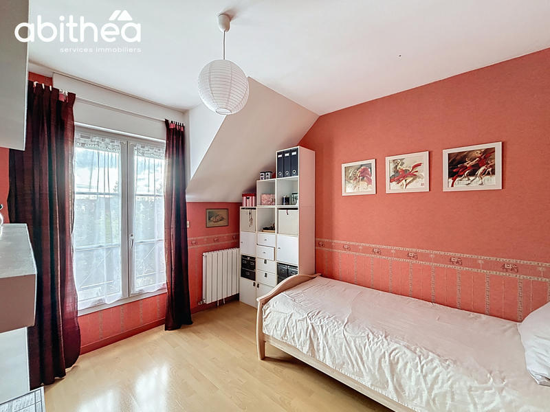 Maison - 98 m² - 6 pièces