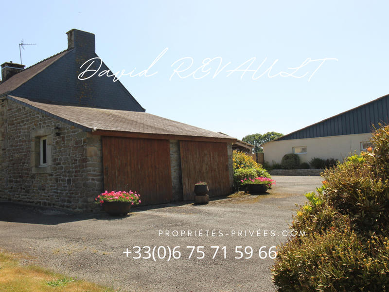 Maison - 210 m² - 8 pièces