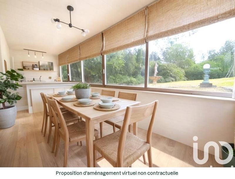 Maison - 231 m² - 5 pièces