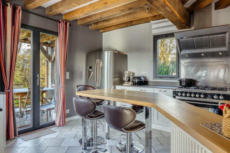 Maison - 273 m² - 7 pièces