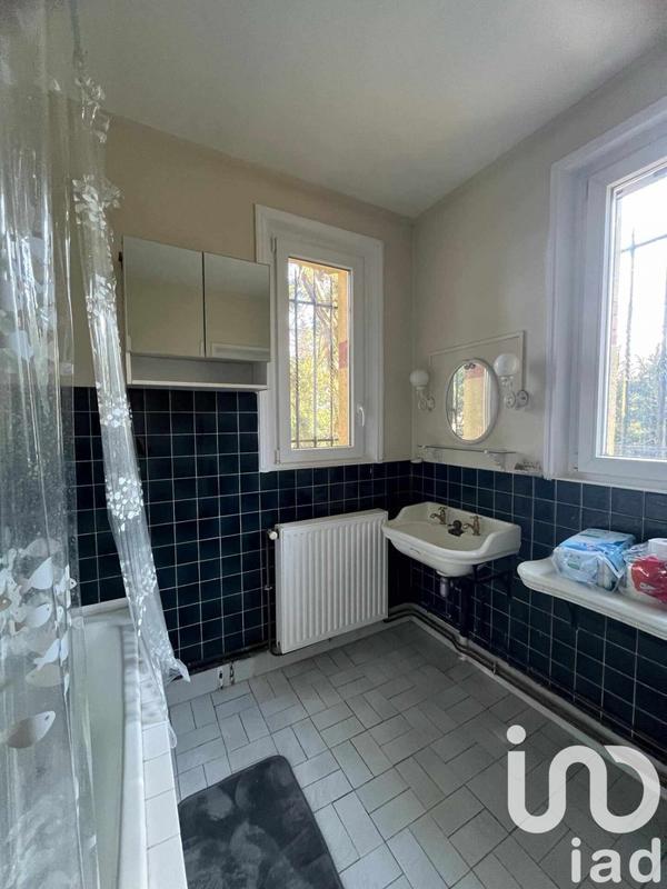 Maison - 224 m² - 10 pièces