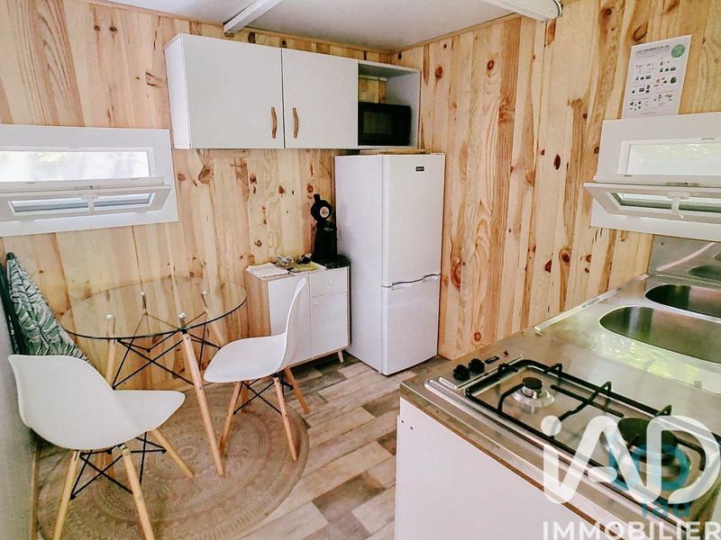 Maison - 325 m² - 14 pièces