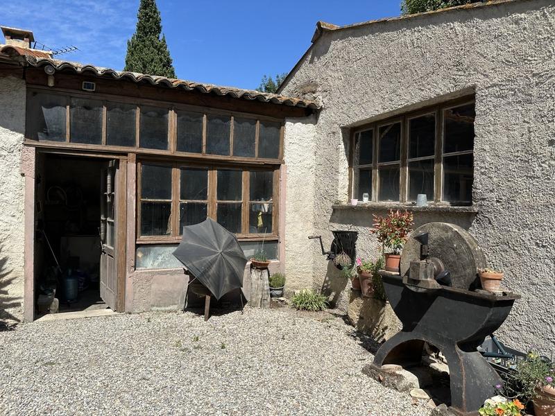 Mas - 400 m² - 14 pièces