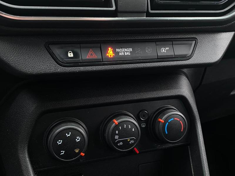 Dacia Sandero Essential Sce 65 Bluetooth/Roue de Secours/Regulateur/Vitres Av Electriques