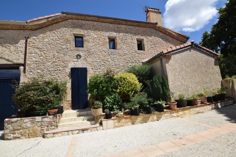 Propriété - 660 m² - 22 pièces