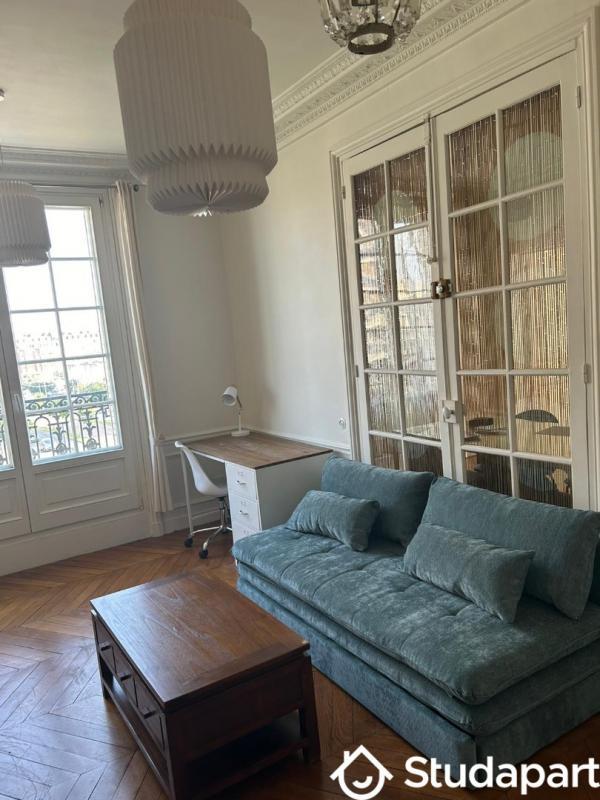 Chambre - 15 m² - 1 pièce