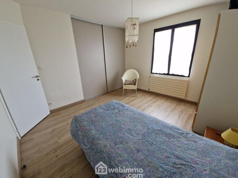 Maison - 275 m² - 8 pièces