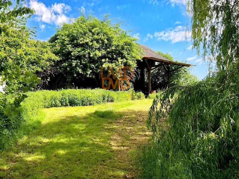 Maison ancienne - 195 m² - 3 pièces