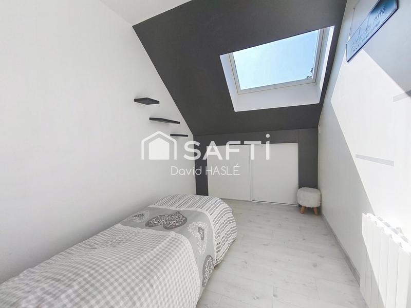 Maison - 205 m² - 6 pièces