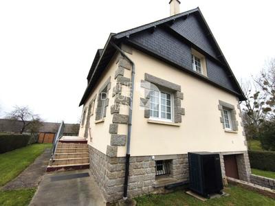 Maison - 155 m² - 9 pièces