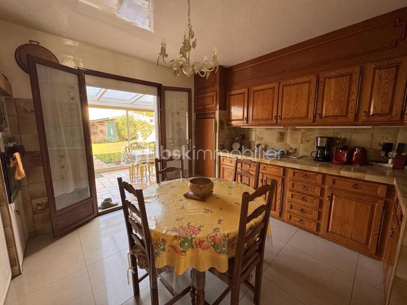 Maison traditionnelle - 168 m² - 9 pièces