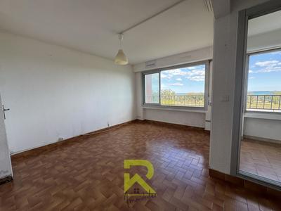 Appartement - 76 m² - 4 pièces