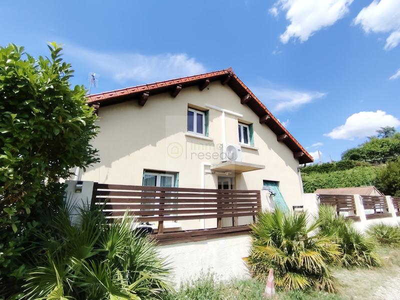 Maison - 90 m² - 3 pièces