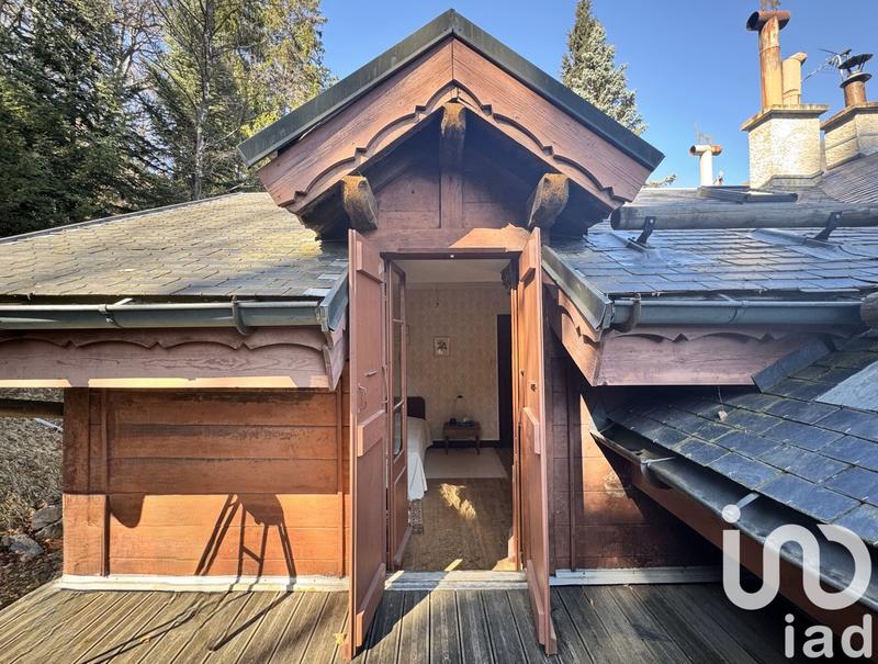 Châlet - 240 m² - 10 pièces