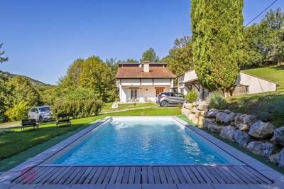 Villa - 203 m² - 7 pièces