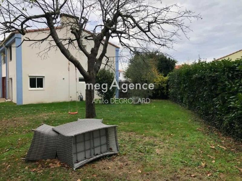 Maison traditionnelle - 110 m² - 4 pièces