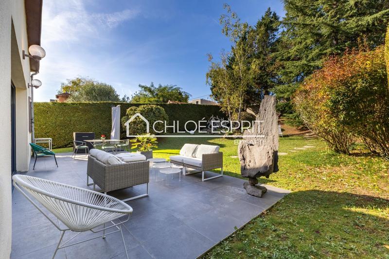 Maison - 140 m² - 6 pièces