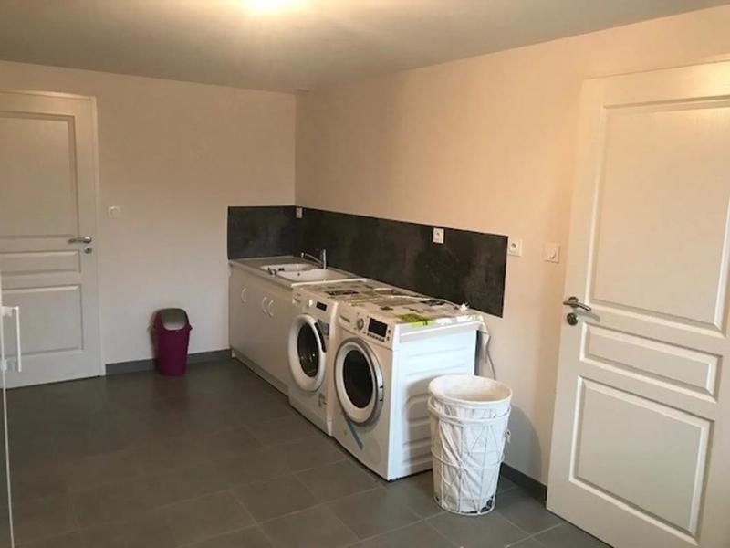 Propriété - 245 m² - 8 pièces