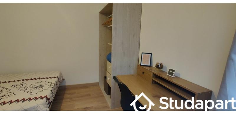 Chambre - 9 m² - 1 pièce