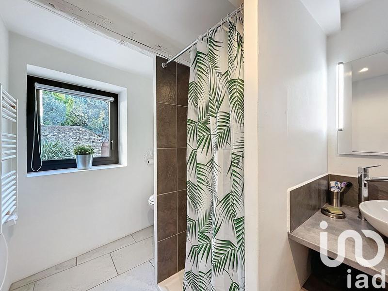 Maison - 220 m² - 8 pièces