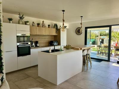 Villa - 127 m² - 6 pièces