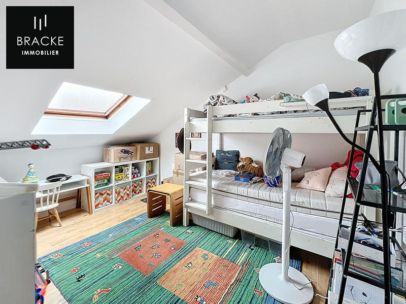 Appartement - 93 m² - 5 pièces